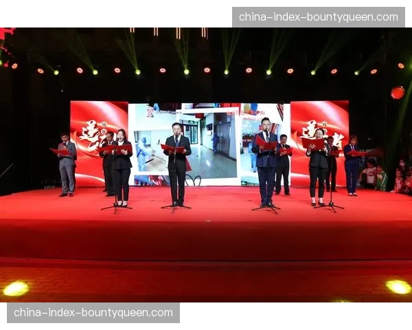 主场致敬:浙江稠州为效力十年的朱旭航举办简短的致敬仪式 主场致敬:浙江稠州为效力十年的朱旭航举办简短的致敬仪式