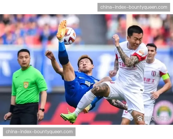 焦点战报:成都蓉城1-1战平上海申花,费利佩点射扳平 焦点战报:成都蓉城1-1战平上海申花,费利佩点射扳平
