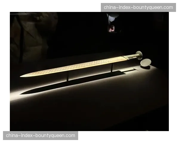 北京国安足球文化展在首都博物馆开幕，展出大量历史文物