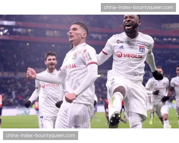 巴黎1-2不敌里昂，六连胜遭终结积分优势缩至1分